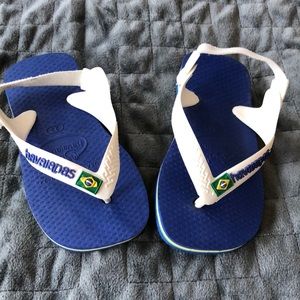 3/$20 Havaianas baby boy flip flops